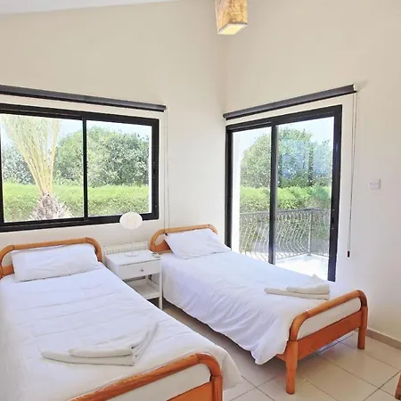 Villa Maria Latchi *