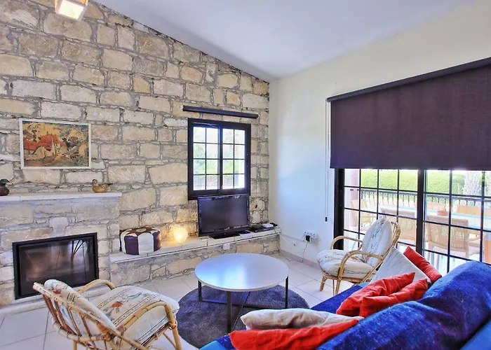 וילה Maria Latchi Polis